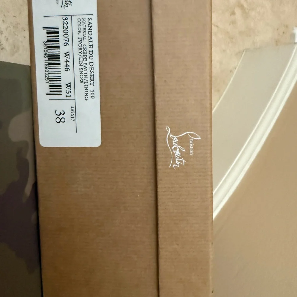 Christian Louboutin Ivory Sandale Du Desert - Picture 7 of 7